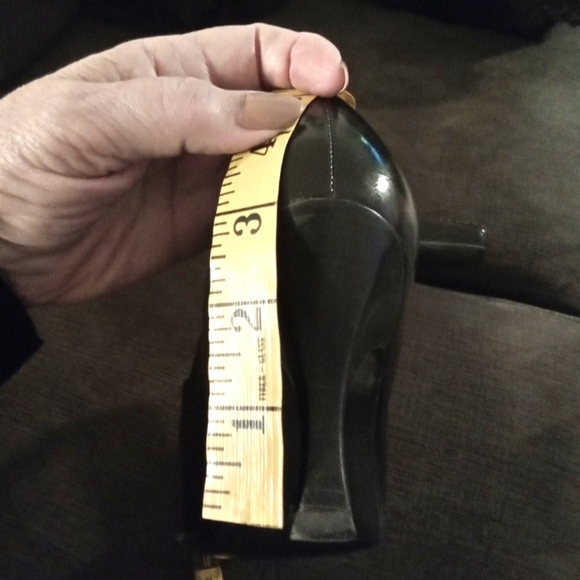 Franco Sarto Brown Bootie Shoes 8 - Picture 7 of 9